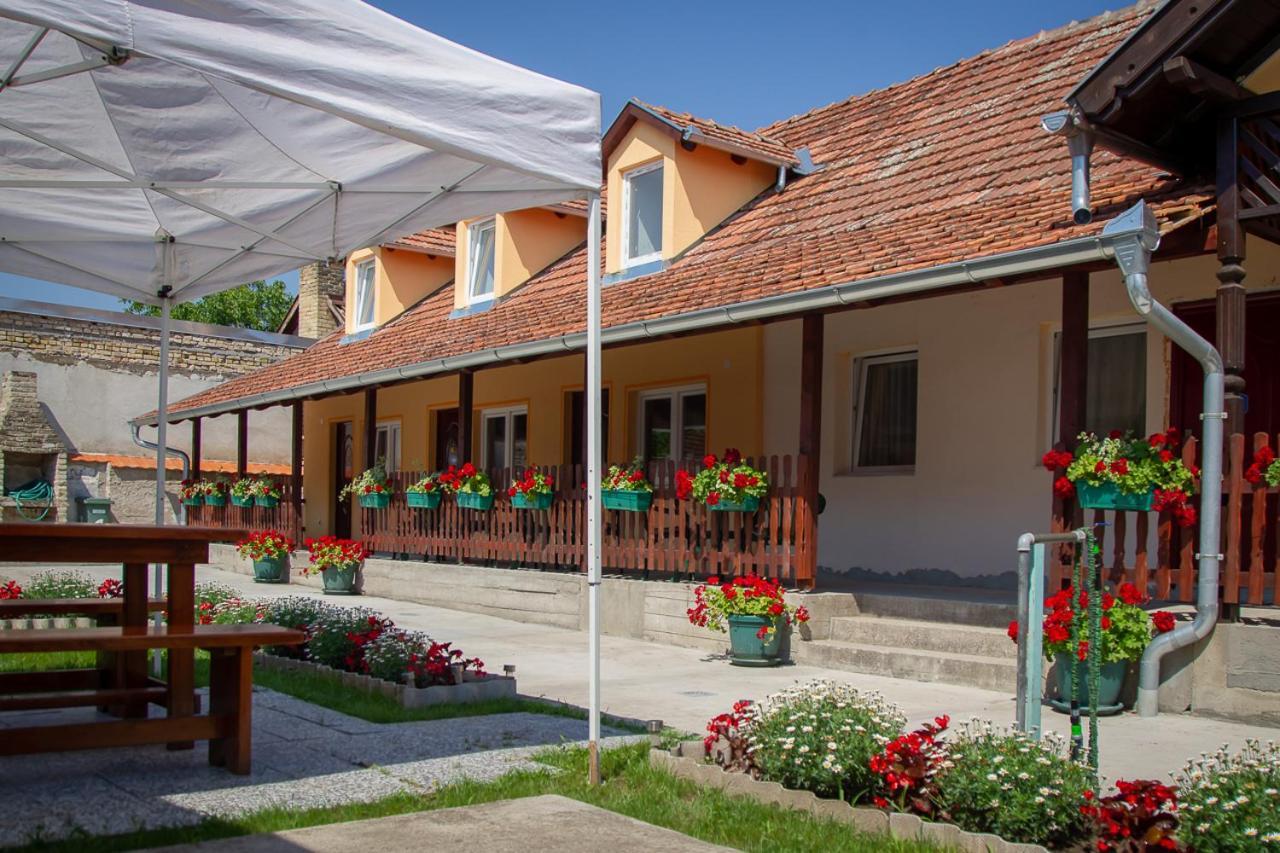 Casa Simon 3 Hotel Subotica Exterior foto